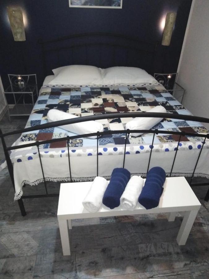 Bed And Breakfast Blue In Blue Komiža Exteriér fotografie